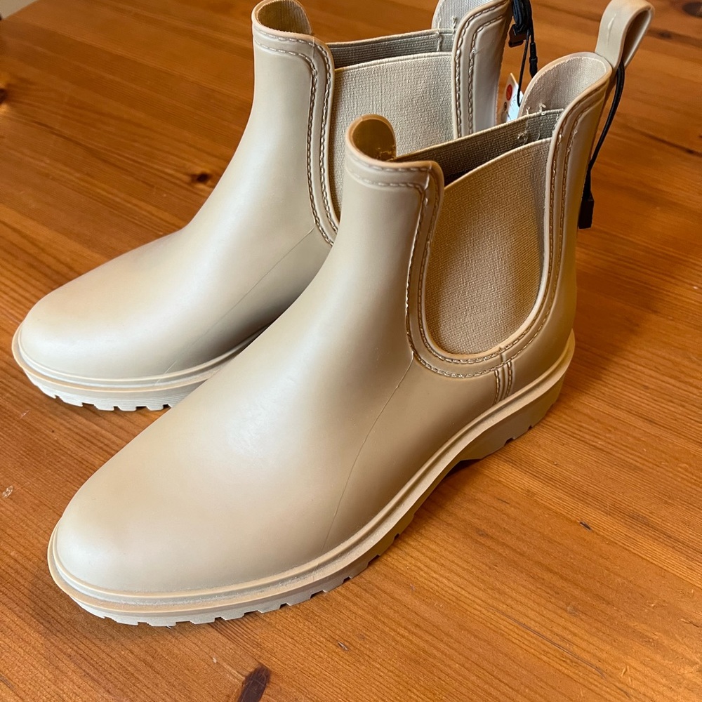 ZARA NWT New Ankle Rain Boots. Tan. Size EU 38 or US 8.